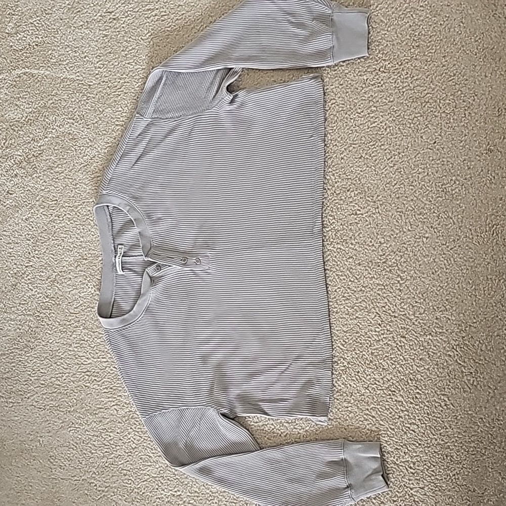 Abercrombie Cropped Thermal Shirt - M